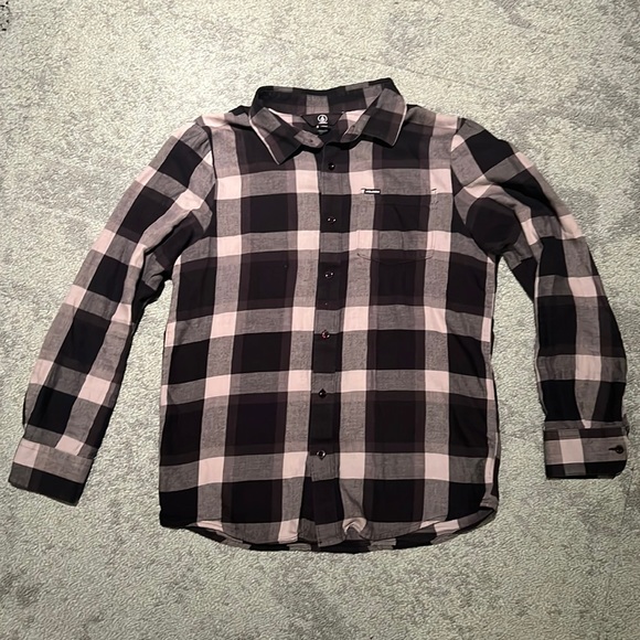 Volcom button down long sleeved shirt - size small - Picture 1 of 3